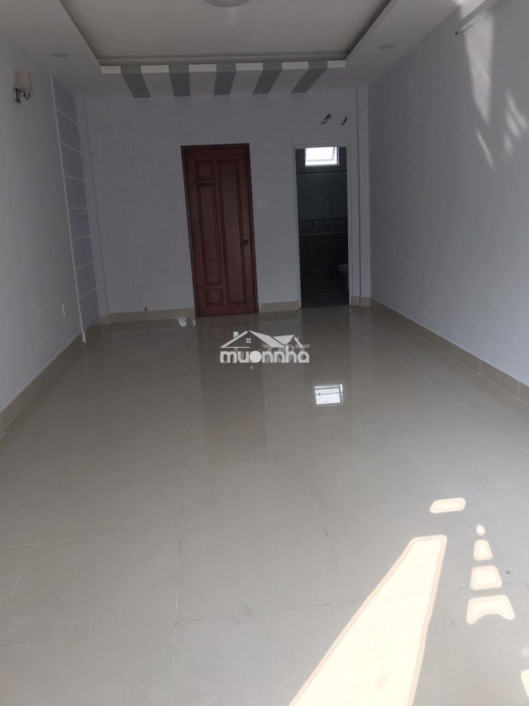 Cho thuê tầng 2 50m2 giá 6tr - 2