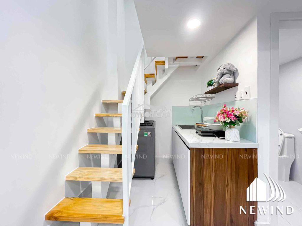 Cho thuê nhà nguyên căn 2pn ban công mới xây gần q4 - 3