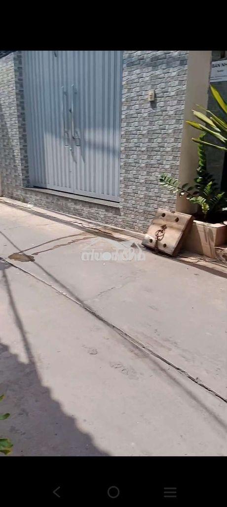 4mx30m gát suốt .hemxh giá 5tỷ900tl.lh:***