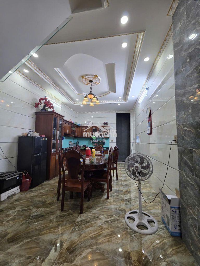 Gấp bán nhà 3 tầng - 88m2 - hxh - bình tân - 3