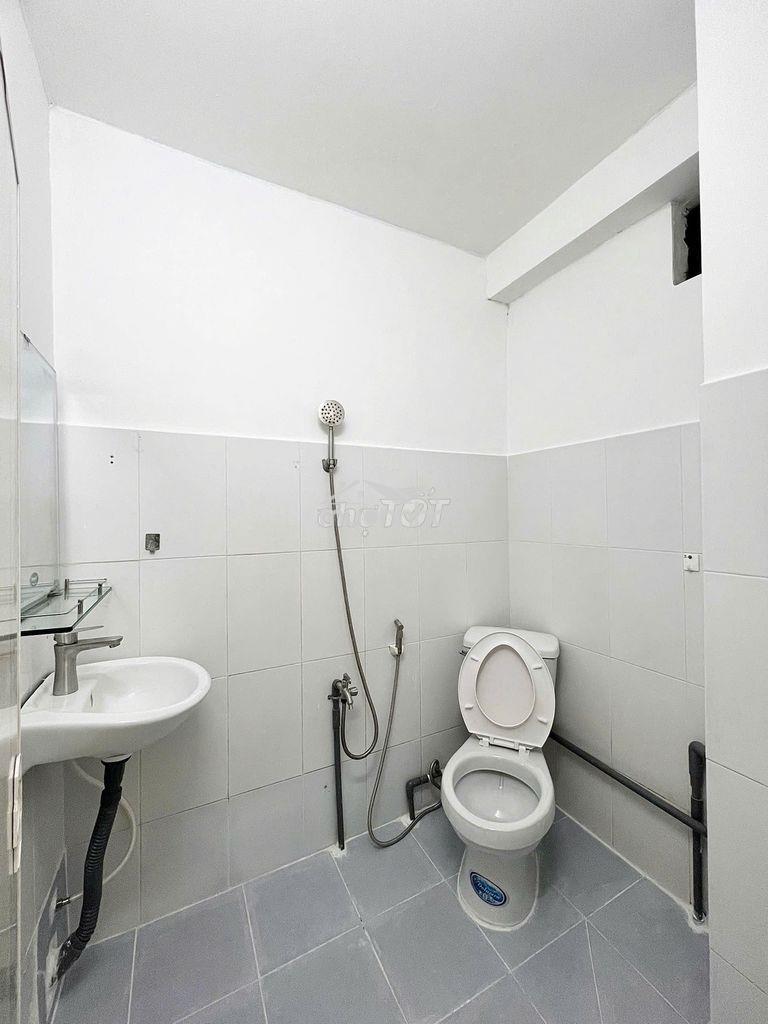 Phòng đẹp tách bếp đủ nt 35m2, 7a thành thái q.10( gần đh bách khoa) - 4