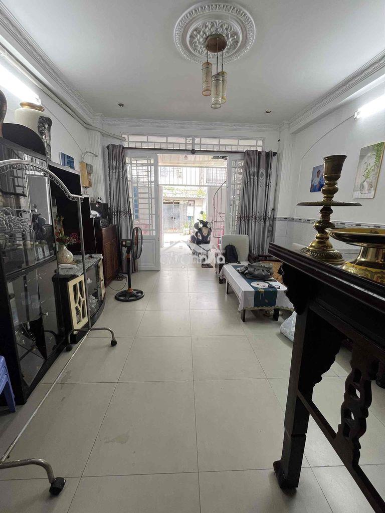 Nhà bán c4 phạm hùng - 2