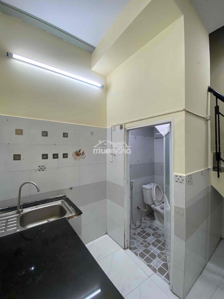 Cho thuê nhà nhỏ nguyên căn gần kcx tân thuận - 3