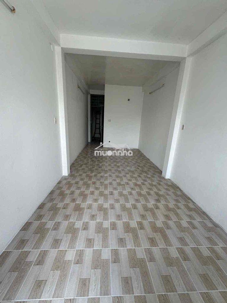 Cho thuê nhà 15 triệu chính chủ hướng đông bắc : nhà bề ngang 3m5 và b - 2