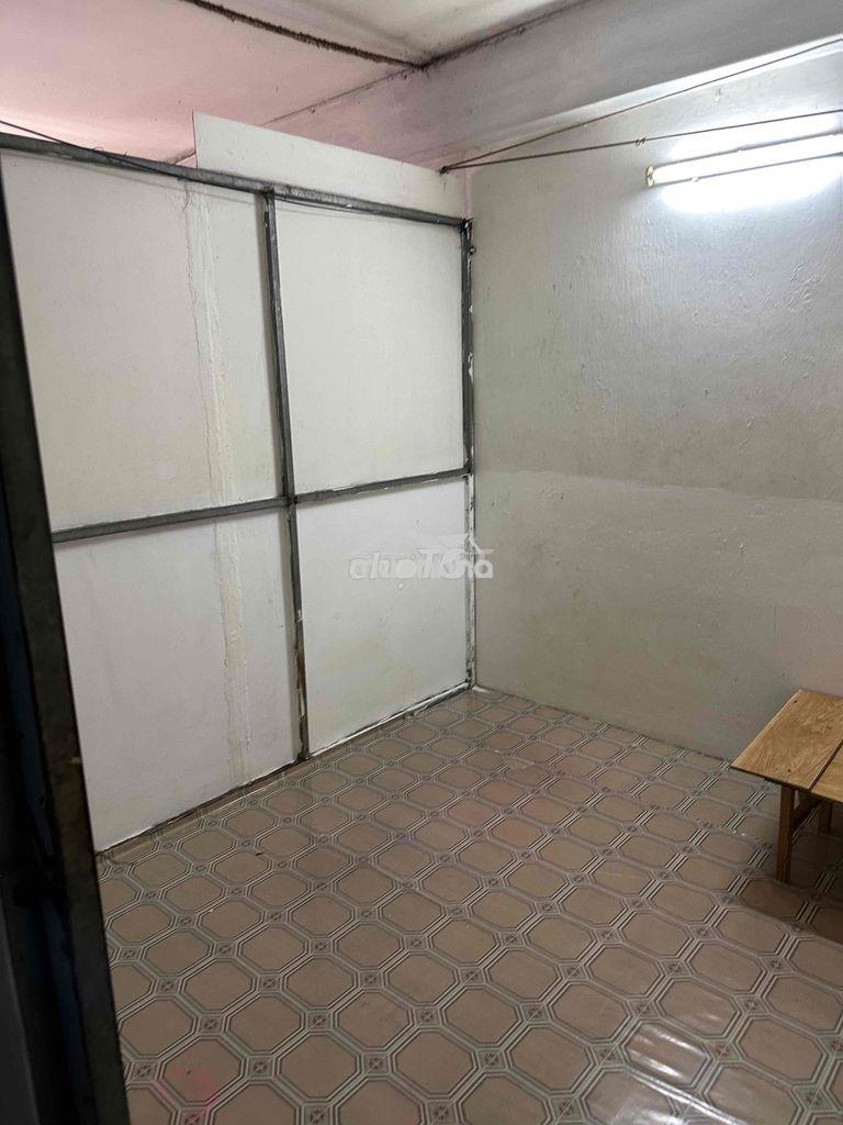 Cho thuê phòng đúc lầu một 12m2 - 3