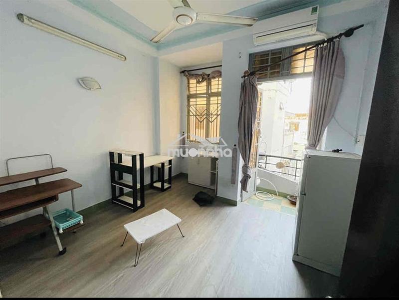 Ở ghép phòng trong nhà nguyên căn