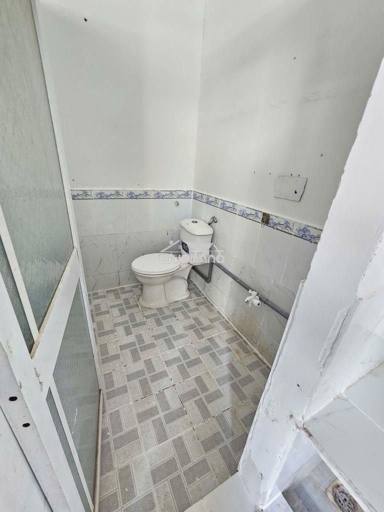 Phòng trọ mặt tiền hẻm gác cao, giờ giấc tự do đường lê văn quới - 4