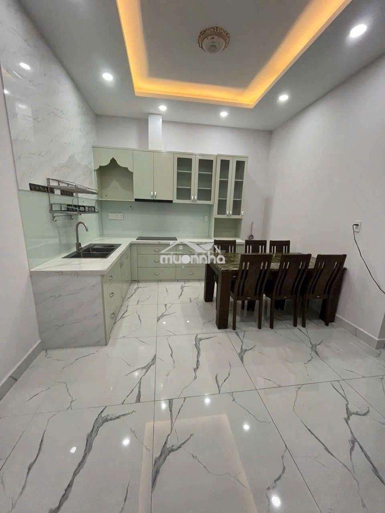 🏡 Cho thuê nnc mới lung linh full nội thất đường liên tỉnh 5 p5 q8
- 4
