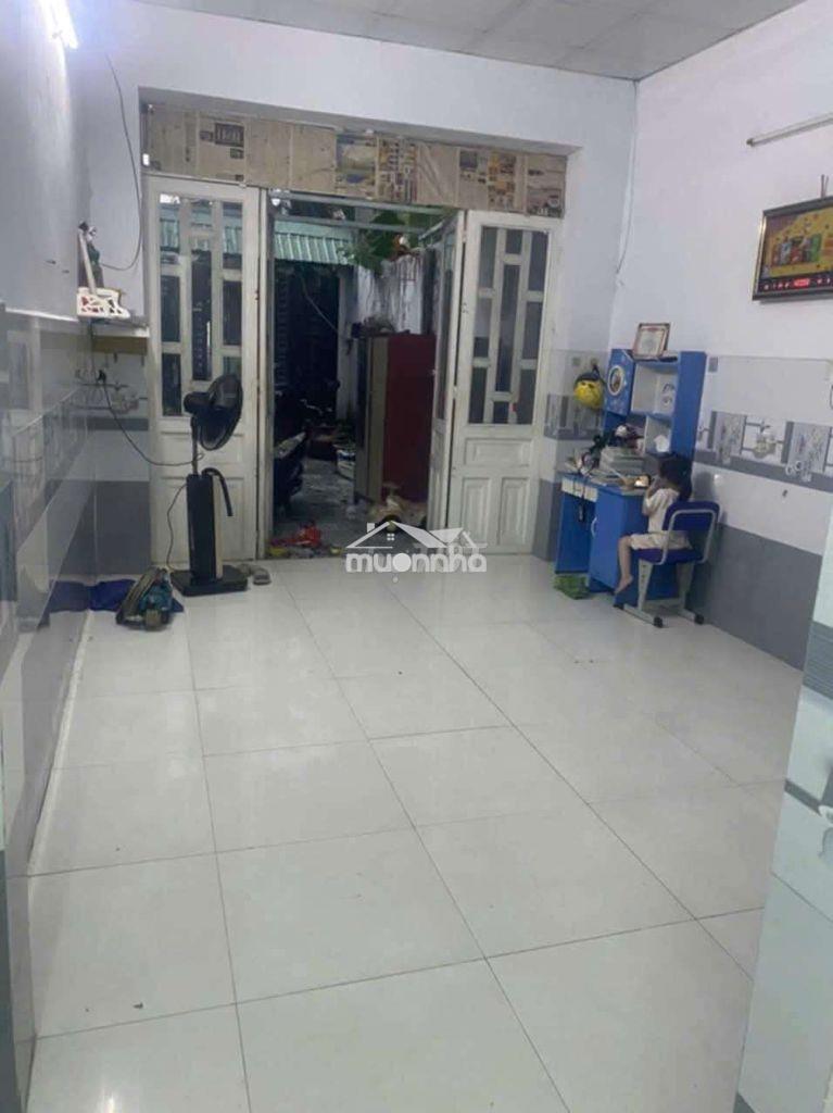 🏠 Nhà 2phòng sân để xe rộng, 2 phòng ngủ,gần sân banh tân xuân 6 🏠
