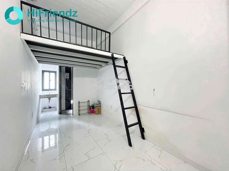 Phòng duplex ở được 4ng4xe, có thang máy - gần ngay bến xe miền đông