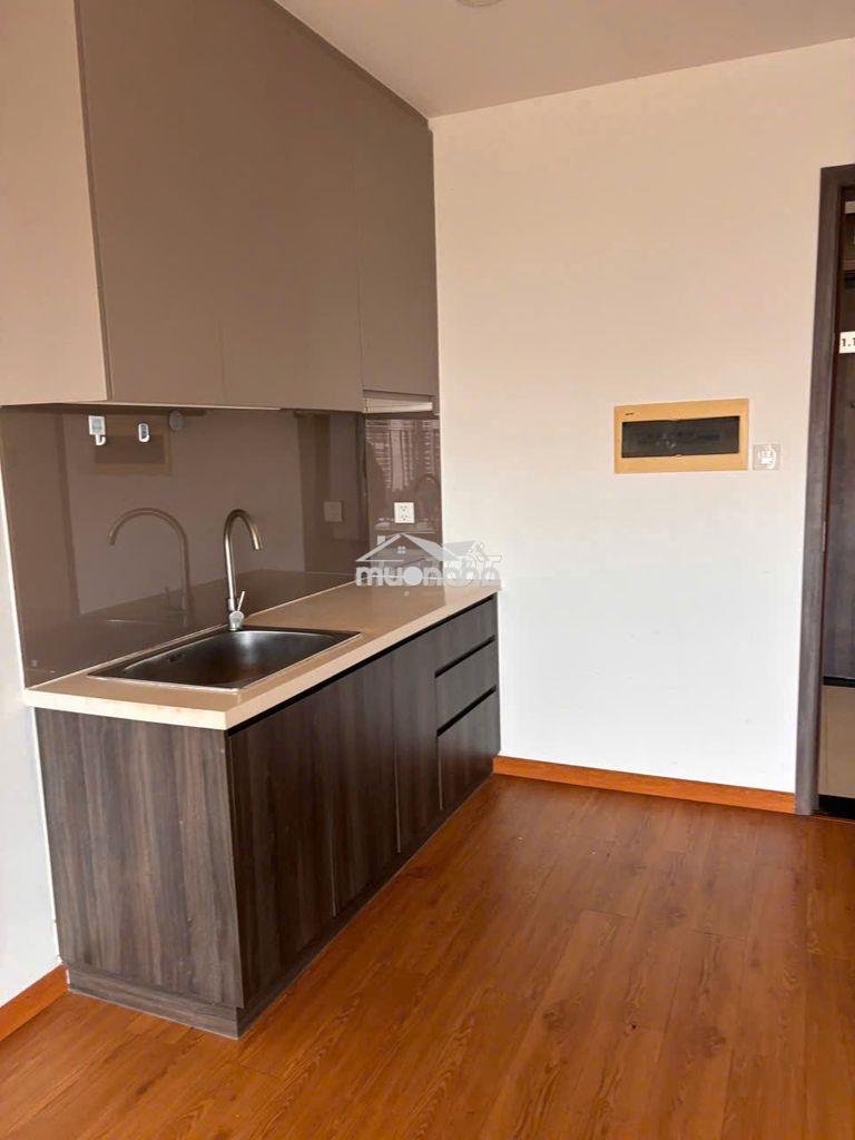 Cần cho thuê căn hộ officetel lavida plus q7  dt 43m2, giá 10tr