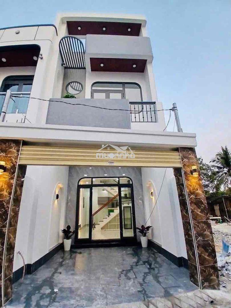 Bán nhà trung tâm gần vòng xoay hiệp thành 3