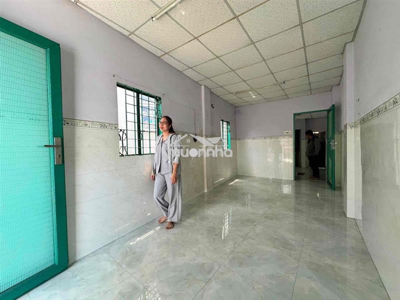 Nhà nguyên căn - 2pn - 2 wc - 1 pk lớn - 1 nhà bếp thoáng