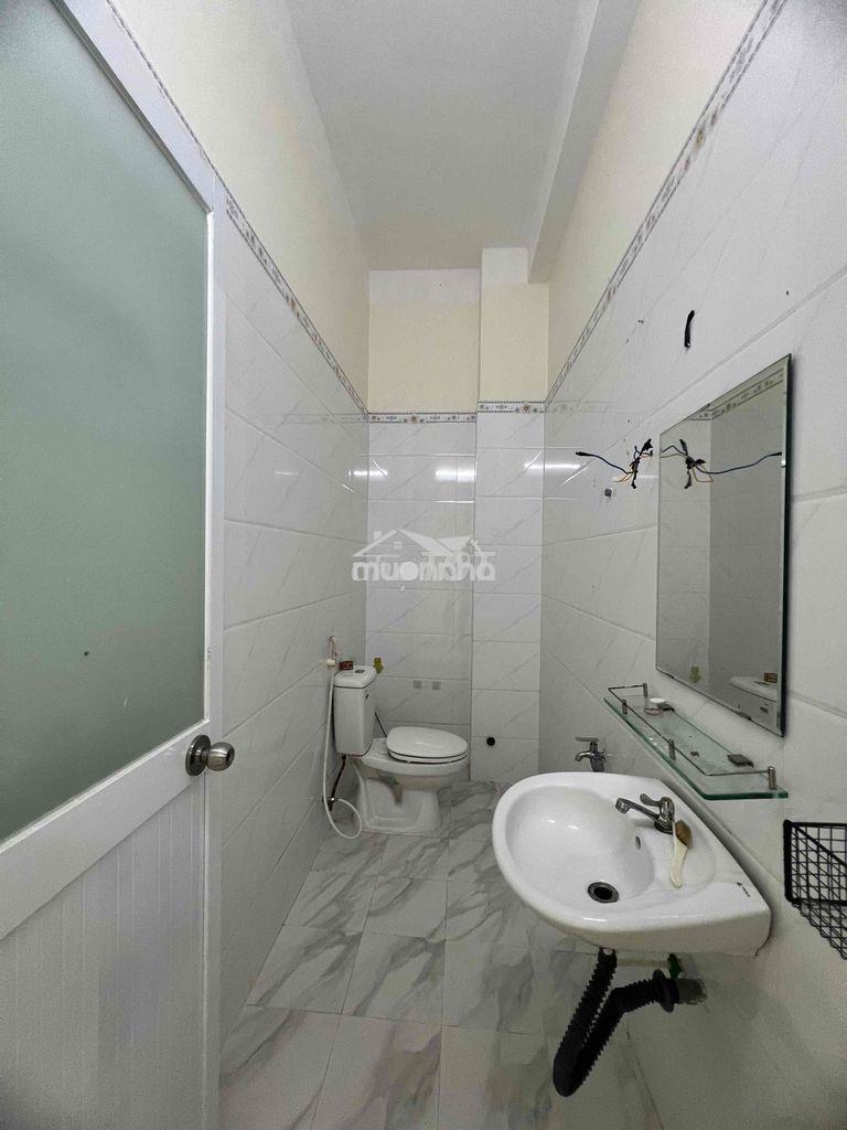 Cho thuê nhà nguyên căn 2pn 2wc nhà bè - 3