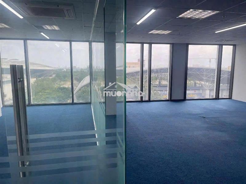 Văn phòng 200m²–300m² mặt tiền trung tâm, view đẹp–giá thuê tốt cho dn