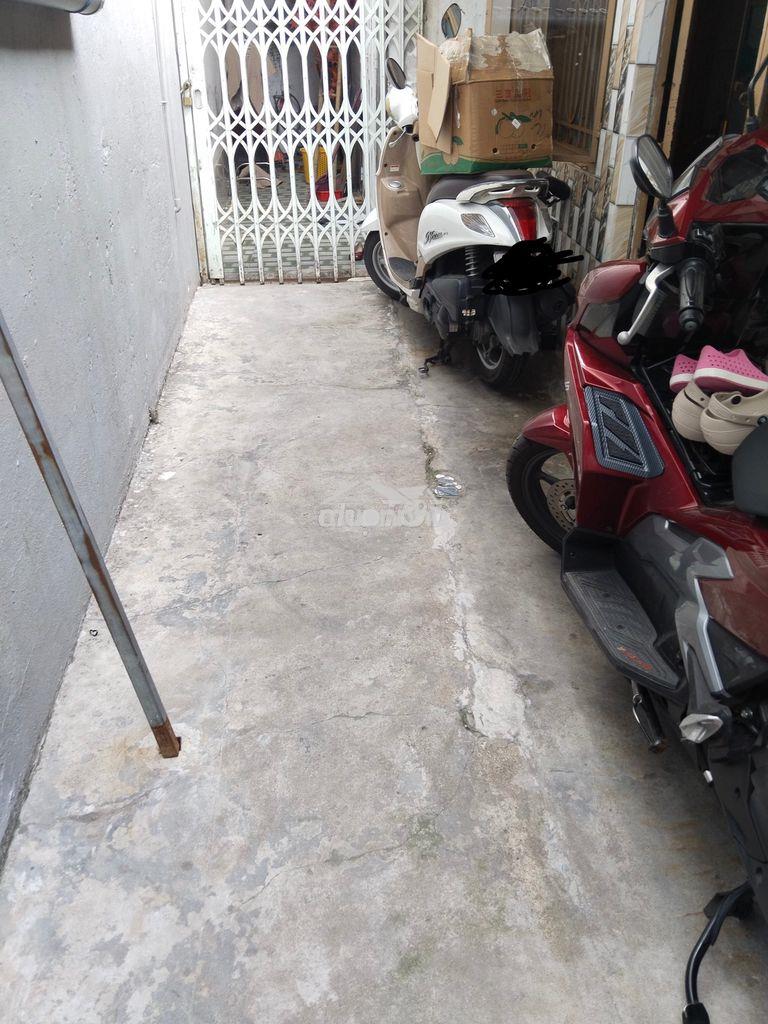 Bán nhà hẻm 2,5m quận 6 - 2