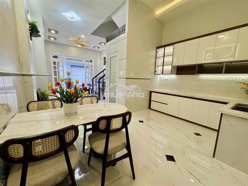 Nhà đẹp, mới, ở liền, hẻm xe tải đường mai xuân thưởng, p4, quận 6