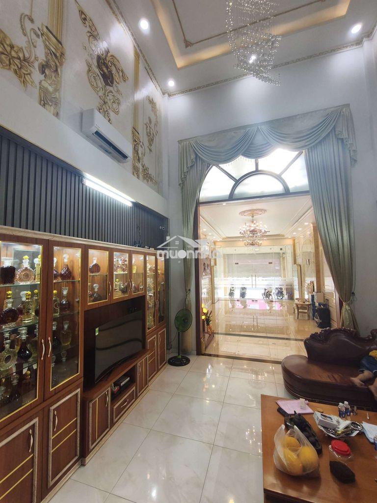 Cho thuê nhà 5 tầng góc 3 mặt tiền vị trí đắc địa phan văn hớn - 3