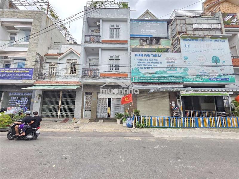Nhà phố mặt tiền kinh doanh gần chợ xóm vắng và vincom550