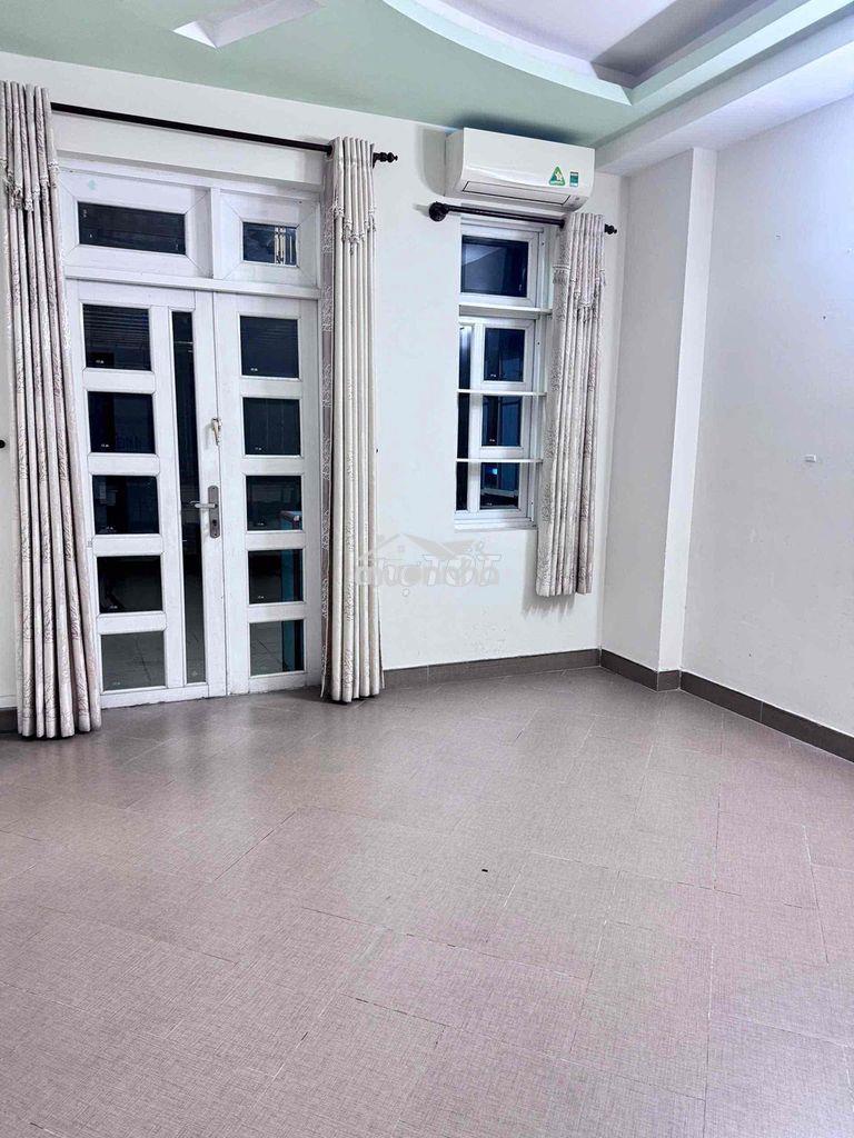 Nhà đẹp mt đường số 3 , lư gia quận 11 - dt 4,5*20 - 5 tầng - 22 triệu - 4