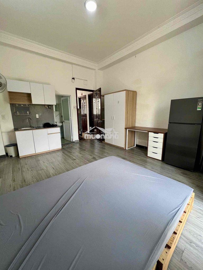 Studio ban công full nội thất ngay bờ kè - q3 - 3