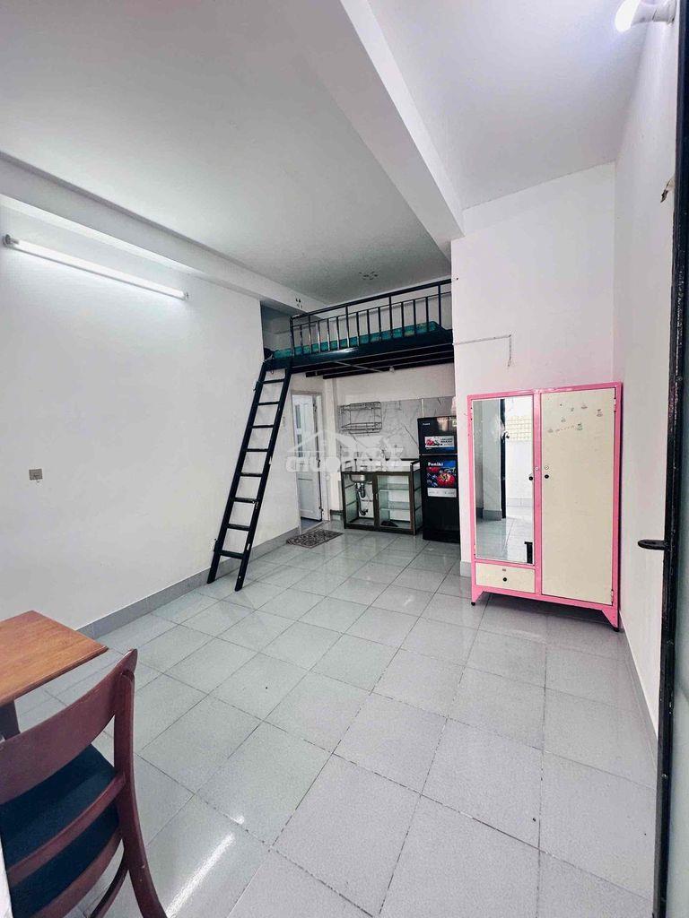 Căn duplex có ban công full nội thất rộng, thoáng mát giá rẻ đường cộn