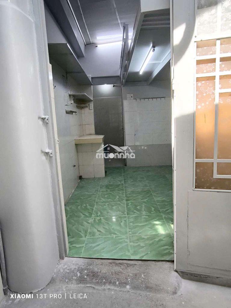 Phòng trọ 20m2 phạm thế hiển q8, gần parc mall, bệnh viện q8, đại học 