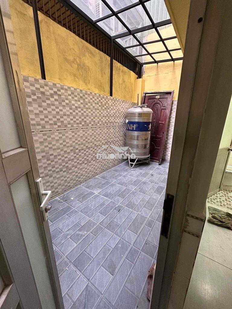 Cho thuê nhà trệt đã xây ngăn phòng và máy lạnh - 3