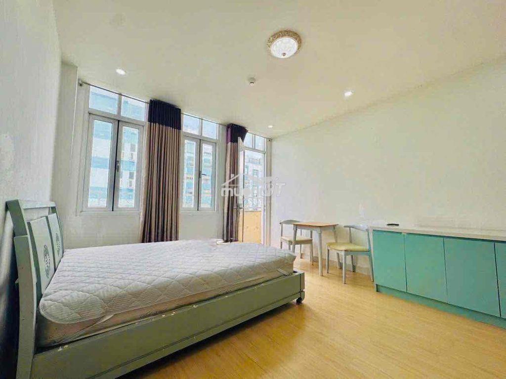 Cho thuê phòng trọ ban công quận 10 gần đh hutech, đh kinh tế, huflit - 3