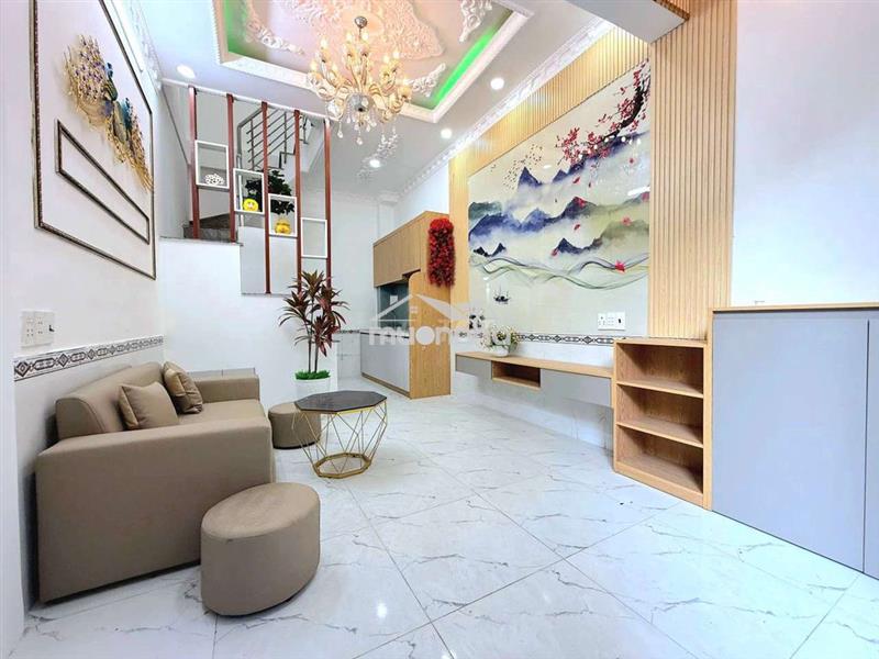 Nhà sổ hồng hẻm xe hơi 3,2x8m 2 lầu kế quận 7 giá 1.88 tỷ
