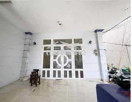 Cho thuê nhà hxh gần đh ngân hàng, dtsd 200m2,đs 5, p.linh trung 10tr - 2