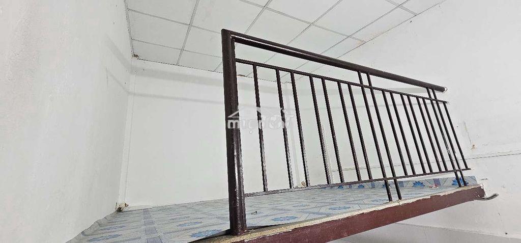 Phòng trệt gác lửng - 4