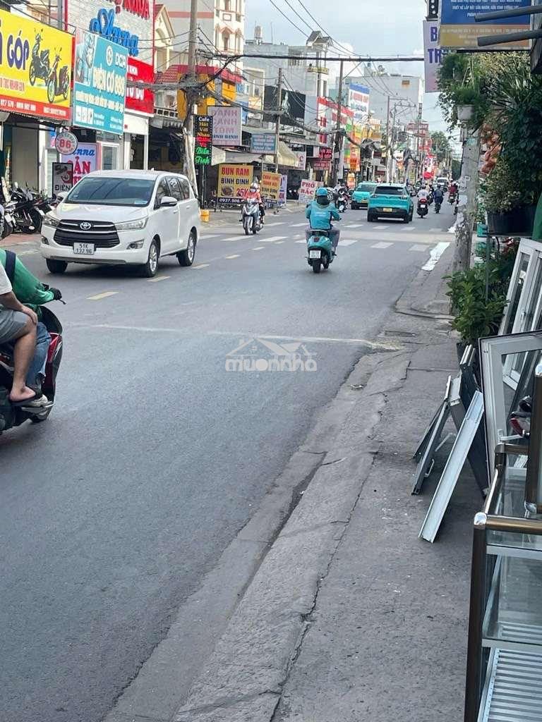 Nhà 90m2 mt hẻm - ngay emart phan huy ích - 4 tầng ngang 6,2m - 11,8t - 3