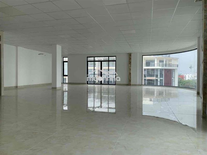Căn góc shophouse nguyễn thị nhung 255m2 6 tầng vị trí trung tâm kđt