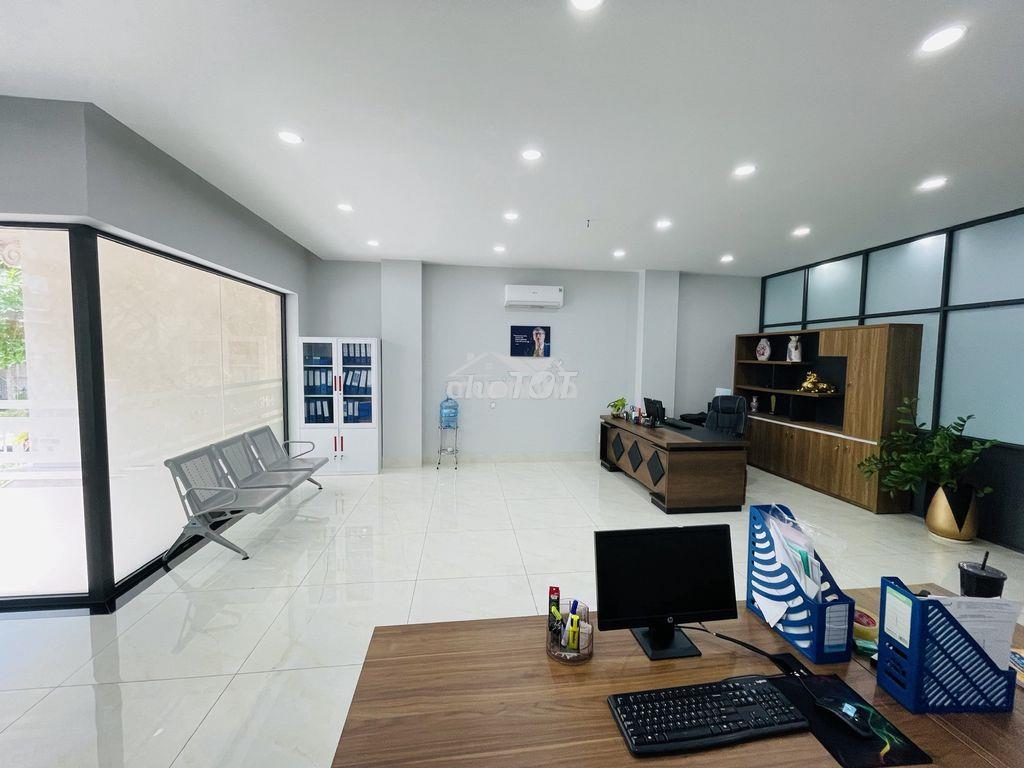 Cho thuê tầng trệt 7x20, ngăn sẵn 2 không gian làm việc, có hầm riêng - 2