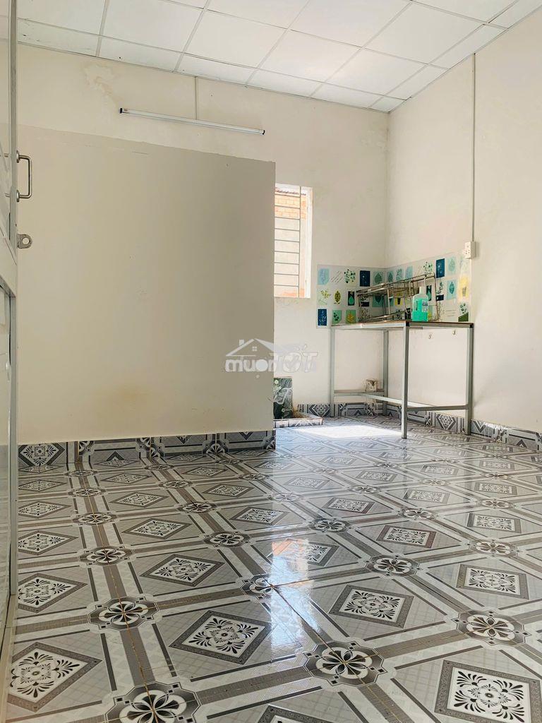 Phòng cho thuê full nội thất giá rẻ cửa sổ trời bancol chung thoáng - 2