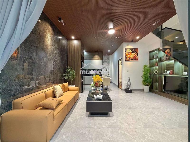 Nhà đẹp ngang 6m full nội thất kiệt 3m thông thoáng trần cao vân