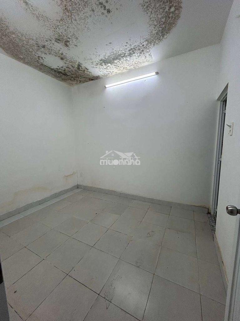 Cho thuê phòng trọ gần bến xe quận 8
.