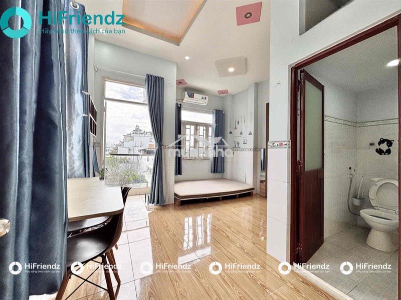 Cho thuê căn studio rộng, có ban công đón gió - đầy đủ nội thất