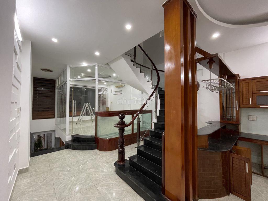 Chính chủ cần bán hoặc cho thuê nhà mặt tiền đường 39 - btt - q2 - 3