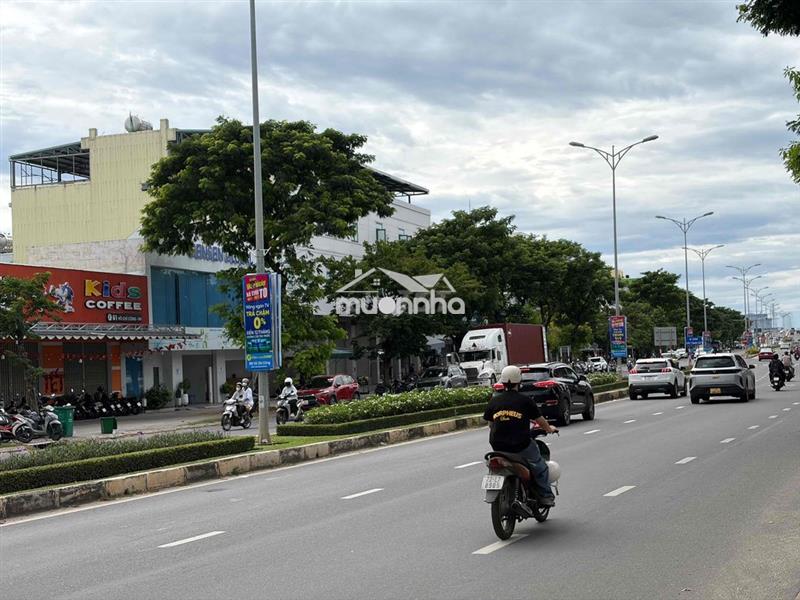 Ngang 15m, đường võ chí công, hoà xuân, đà nẵng. dt 252m2
