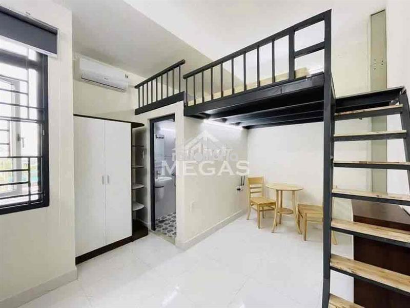 Duplex cửa sổ trời_full nội thất_thang máy_đh huflit_cộng hoà