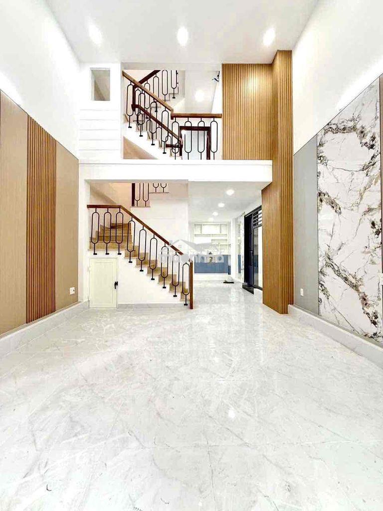 Quận 3 • 42m2 • lê văn sỹ gần ngay hẻm xe hơi • 3 tầng - giá 8.5 tỷ - 2