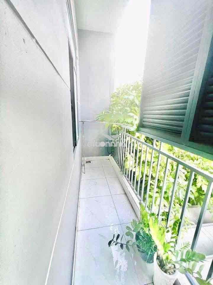 Phòng mới có ban công riêng - 2
