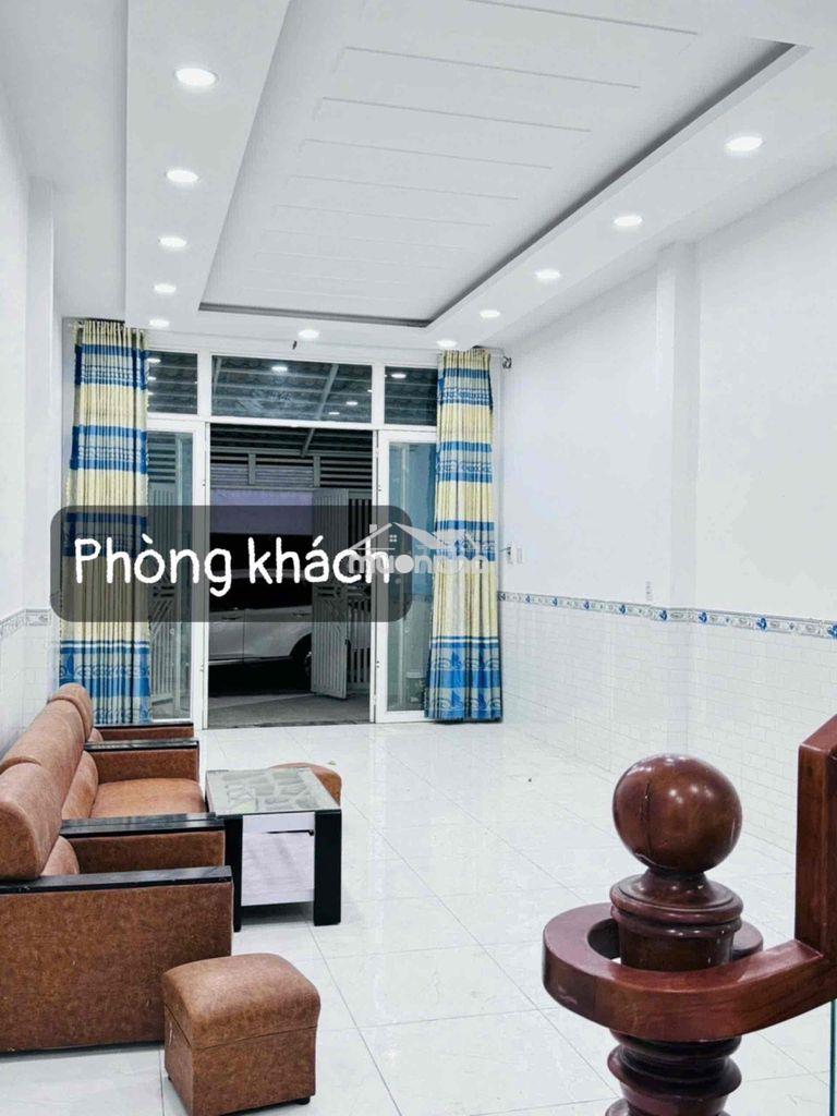 Nhà khu phân lô - diện tích: 4m x 18m - 3tầng - 5tỷ - 2