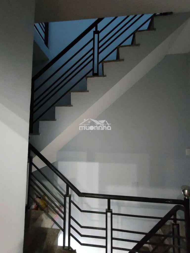 Bán nhà 3 tầng nở hậu .. hẻm đường trần phú ( quận 5 cũ ) ..4 tỷ hơn - 3