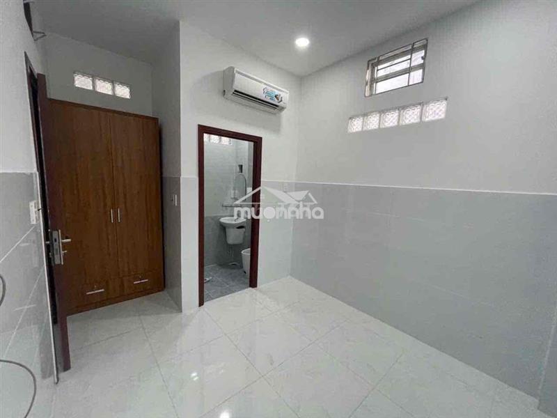 Trọ mới sạch sẽ an ninh - thang máy - máy lạnh quạt đầy đủ