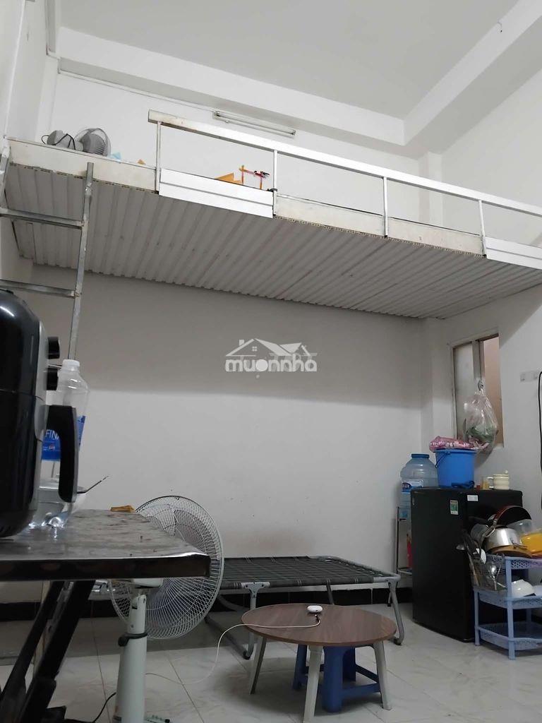 Trọ ghép 1 nam, đường cmt8, ~ 1tr4 tháng, có gác & wc trong phòng - 3