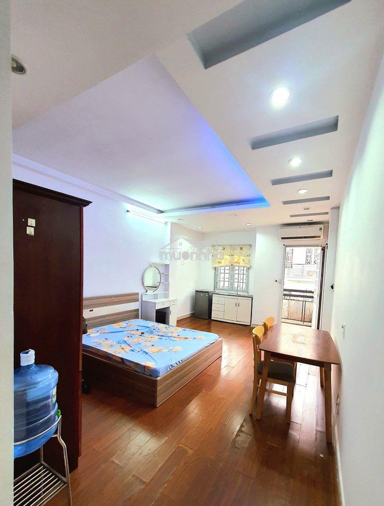 Chdv 45m2 ban công ngay etown cộng hòa p13 tân bình
