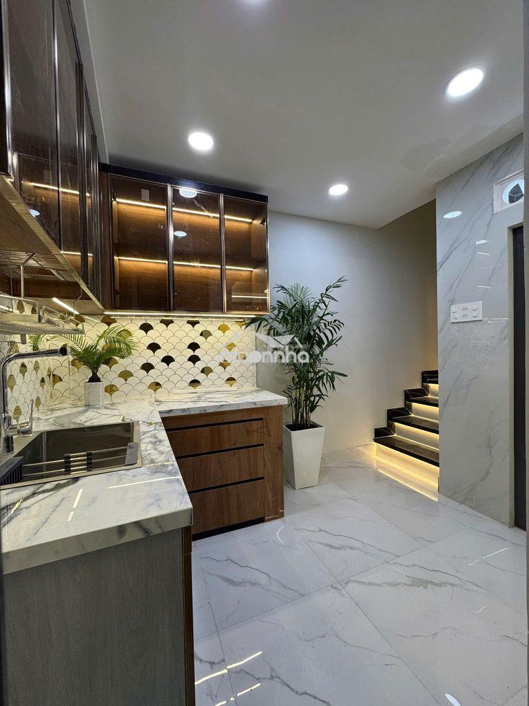 Nhỉnh 5 tỷ sở hữu căn nhà trung tâm quận 6 - 3